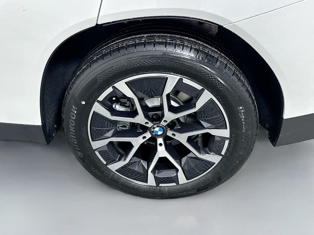 2025 BMW X3 - Image 23