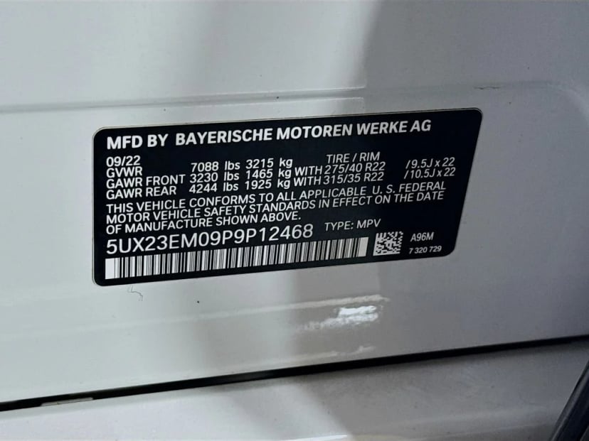 2023 BMW X7 - Image 43