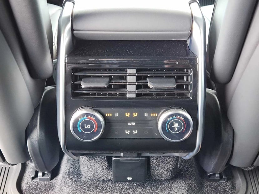 2026 LAND ROVER Range Rover - Image 30
