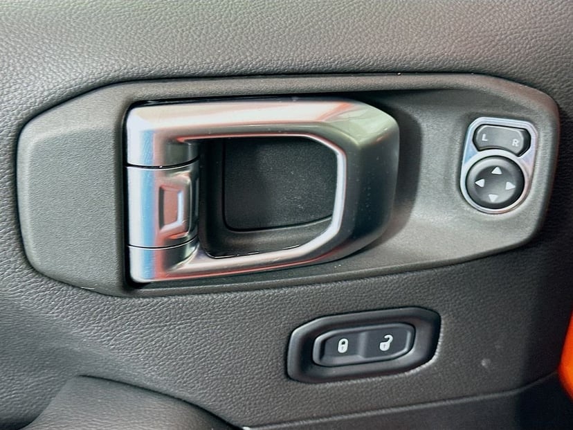 2023 Jeep Wrangler - Image 17