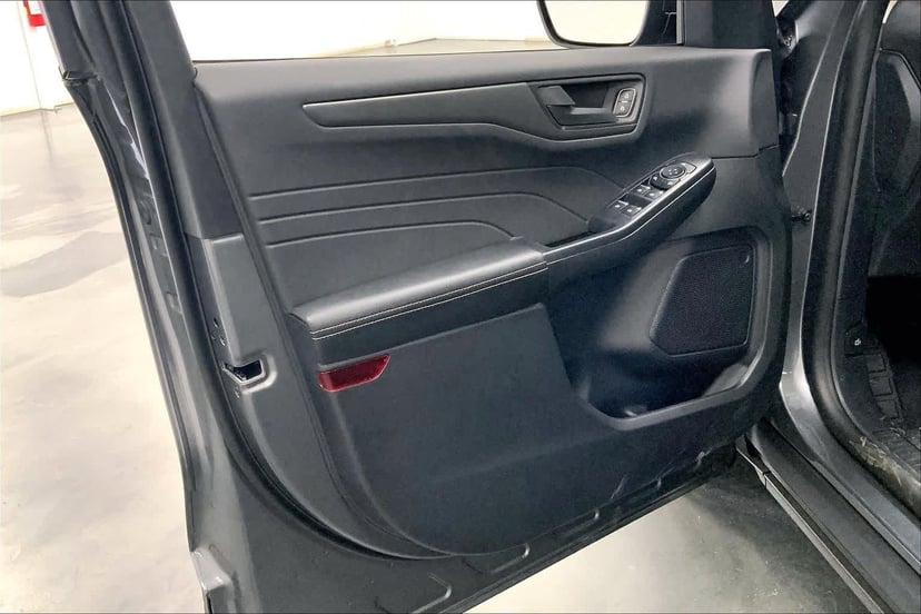 2026 Ford Escape - Image 8