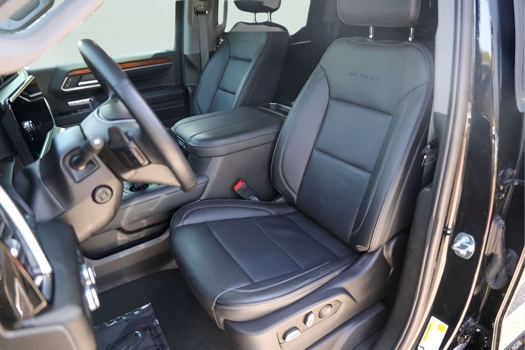 2023 GMC Sierra 1500 - Image 10