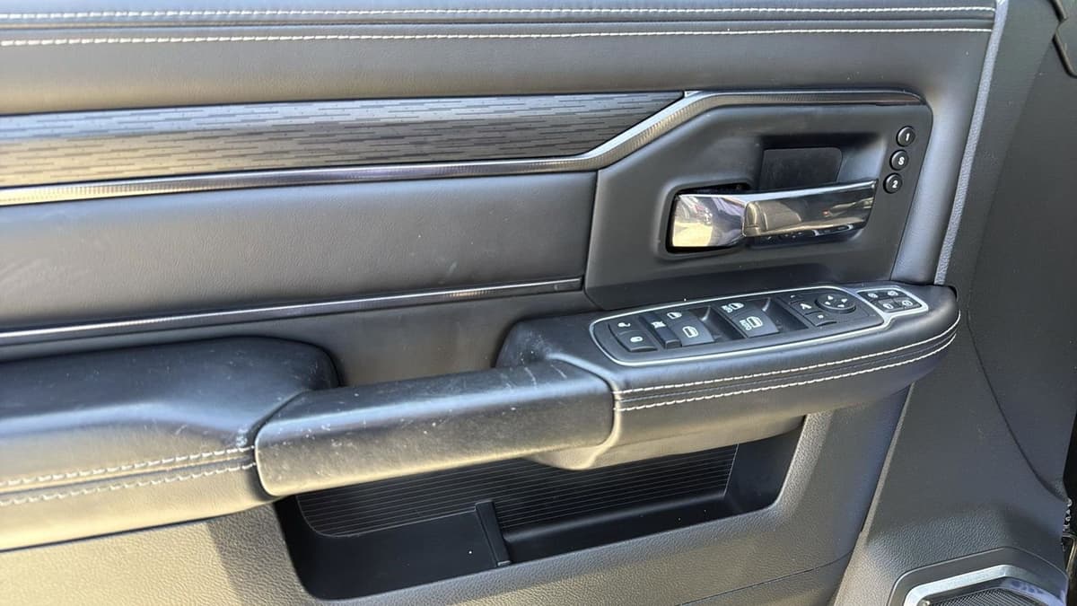 2024 Ram 2500 - Image 9