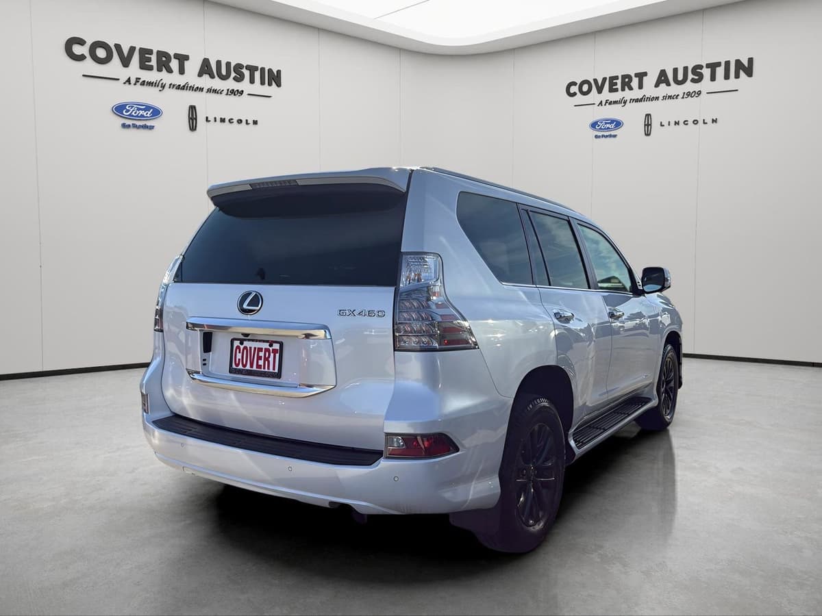 2023 Lexus GX - Image 5