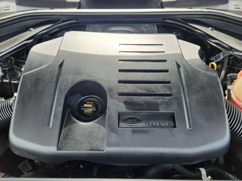 2025 Land Rover Range Rover Sport - Image 31