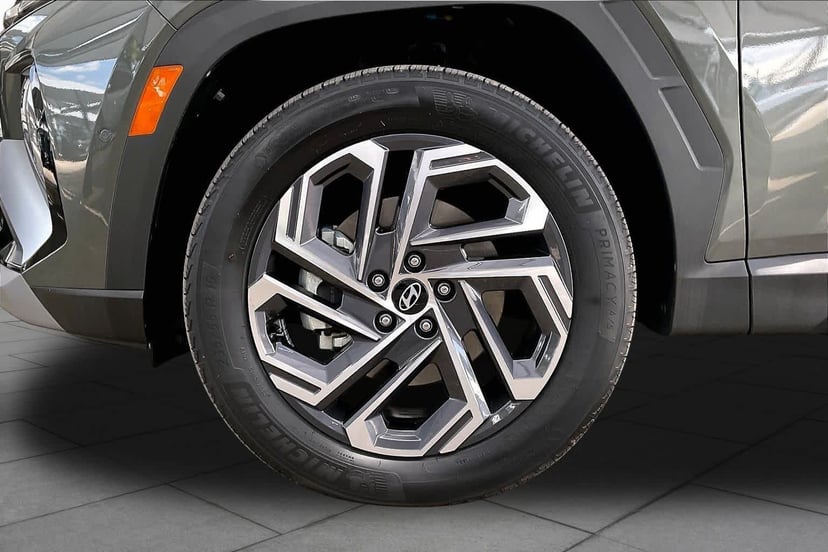 2025 Hyundai Tucson Hybrid - Image 11