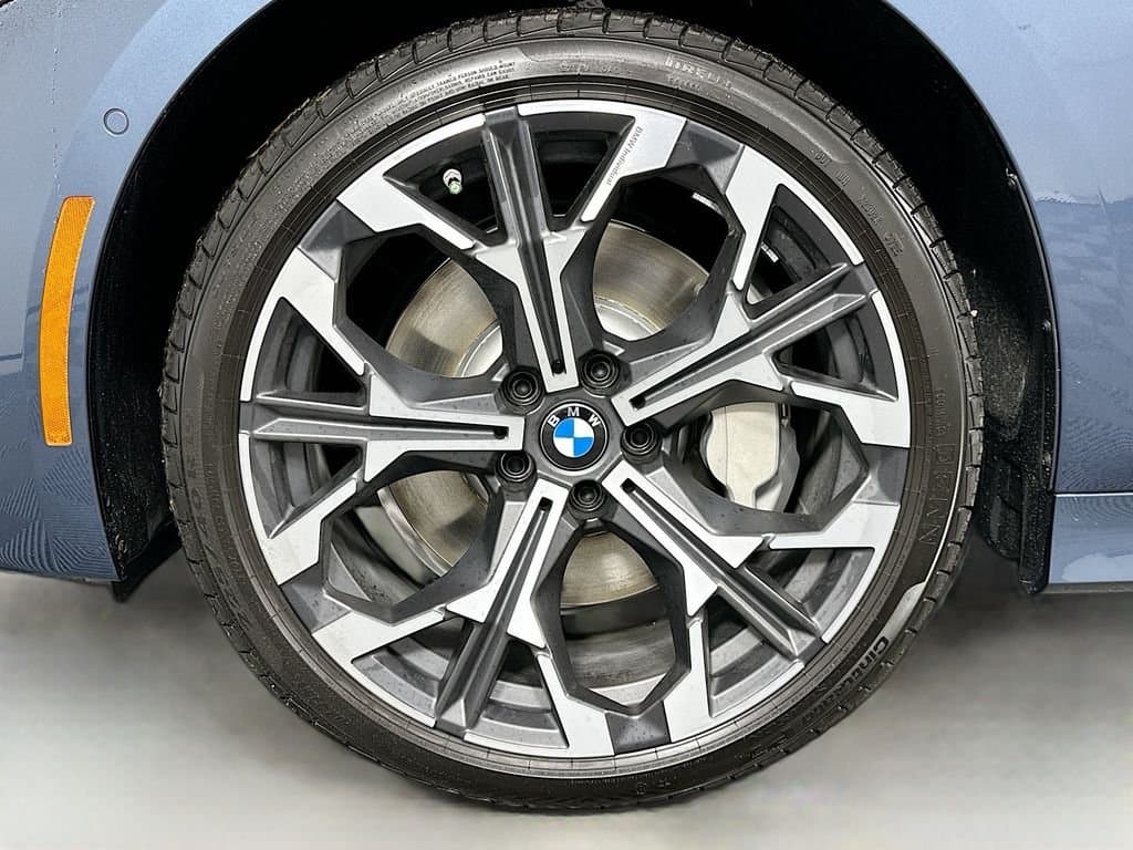 2026 BMW 3 Series - Image 23