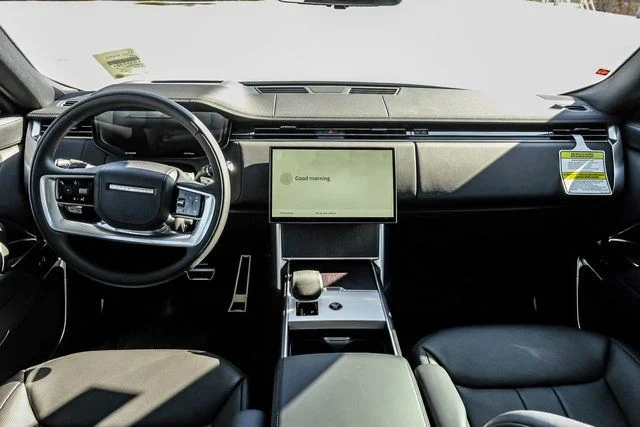 2026 Land Rover Range Rover - Image 13