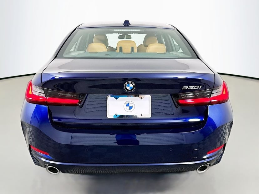 2026 BMW 3 Series - Image 6