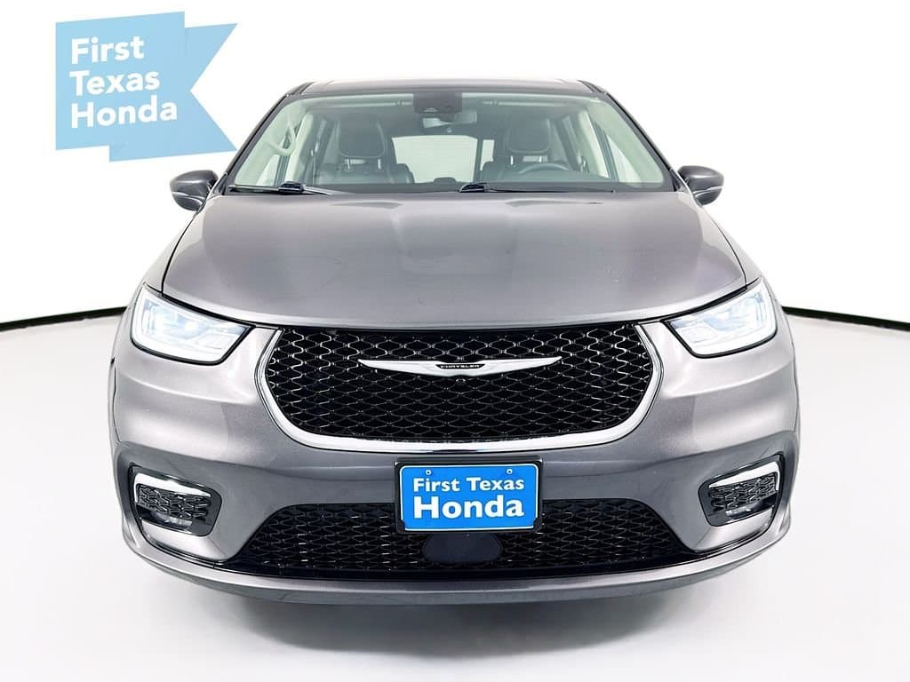 2023 CHRYSLER Pacifica - Image 3