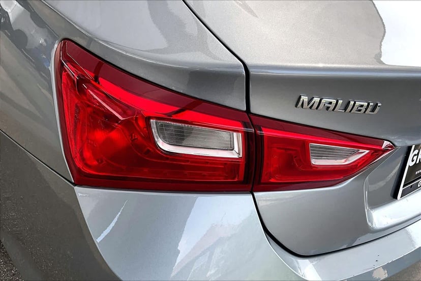 2024 Chevrolet Malibu - Image 28