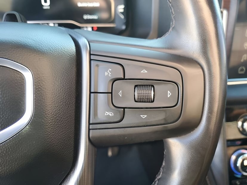 2023 GMC Yukon - Image 36