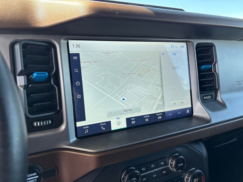 2023 Ford Bronco - Image 21