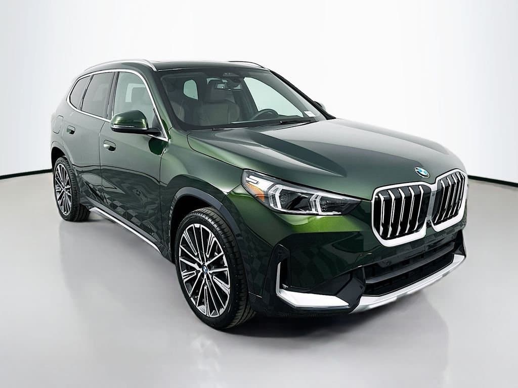 2025 BMW X1 - Image 3