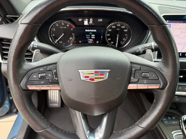 2023 Cadillac CT5 - Image 13