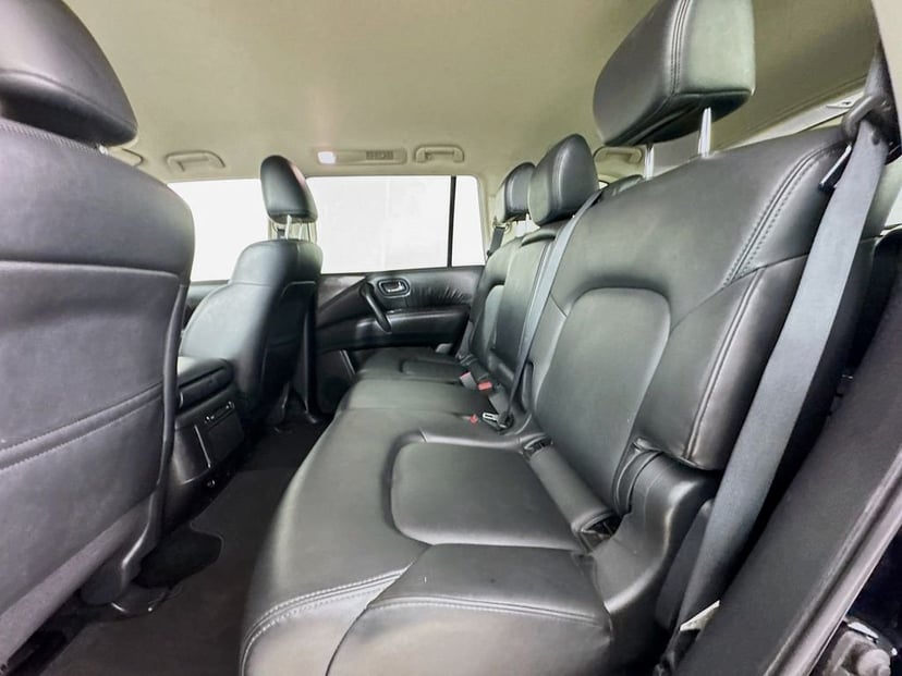 2024 Nissan Armada - Image 30