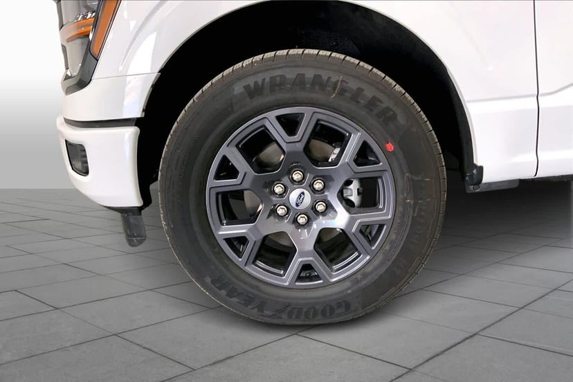 2026 Ford F-150 - Image 9