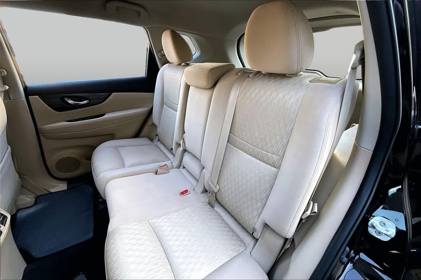 2017 Nissan Rogue - Image 20