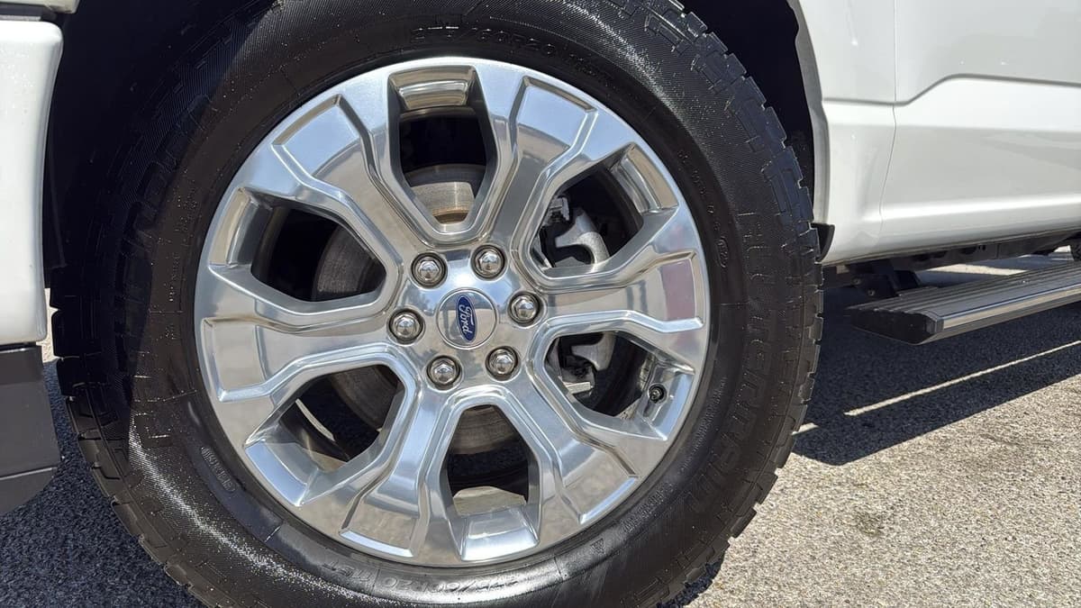 2023 Ford F-150 - Image 9