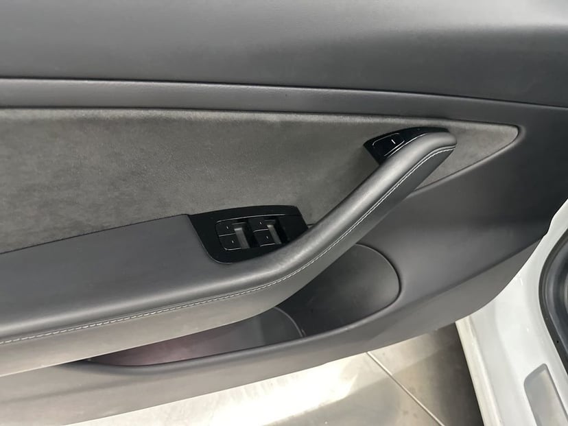 2019 Tesla Model 3 - Image 11