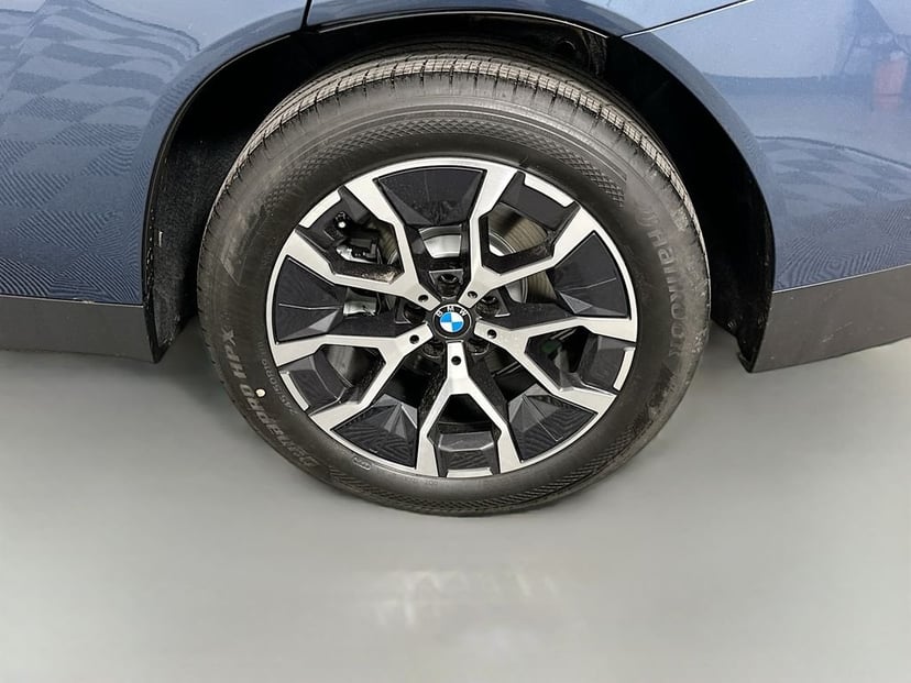 2025 BMW X3 - Image 23