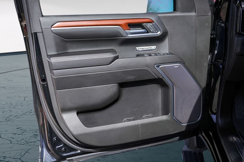 2023 GMC Sierra 1500 - Image 26