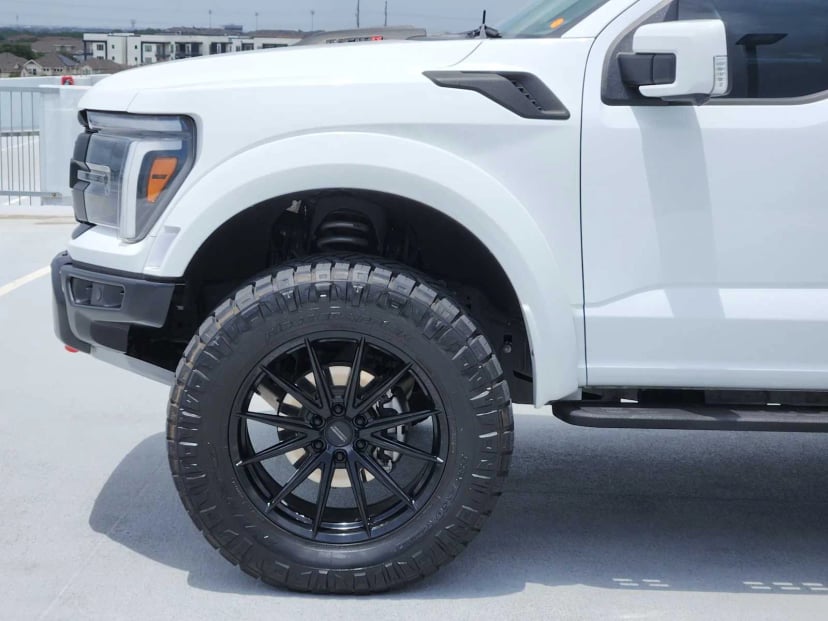 2024 Ford F-150 - Image 9