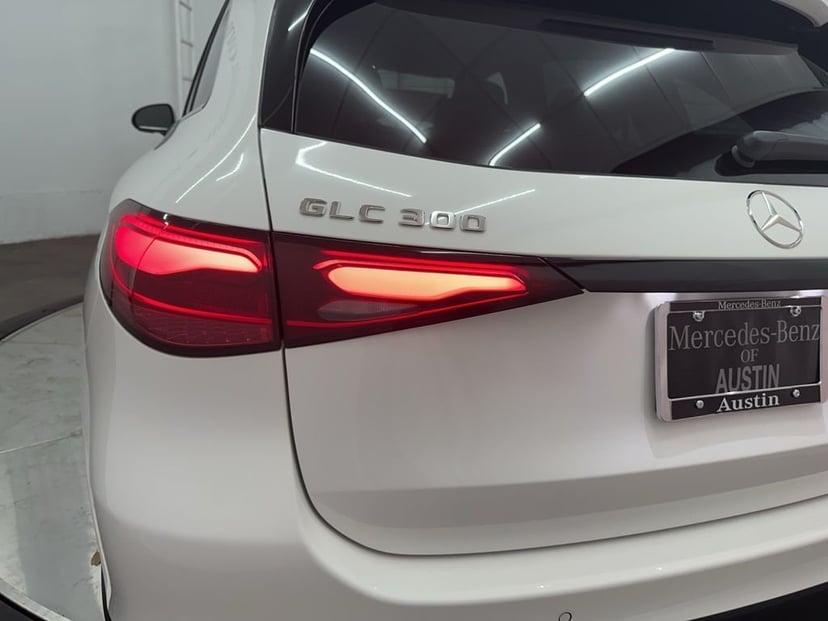 2026 Mercedes-Benz GLC - Image 27