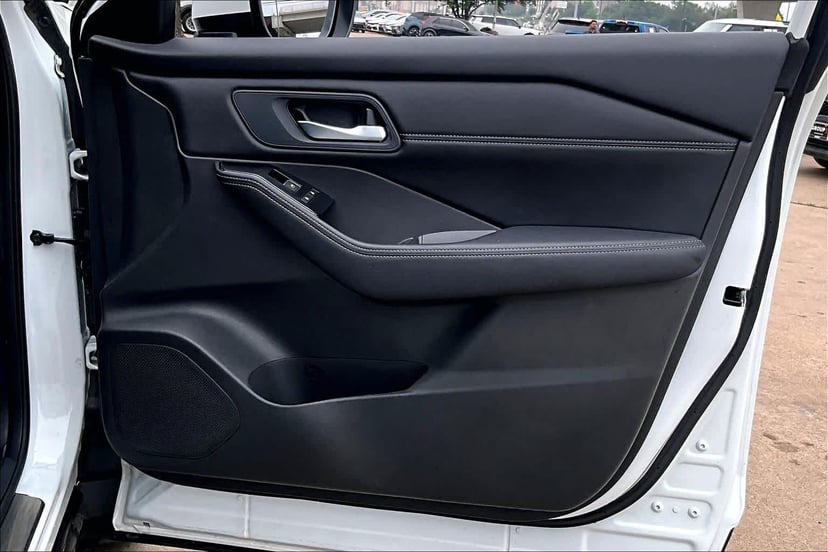 2024 Nissan Rogue - Image 23