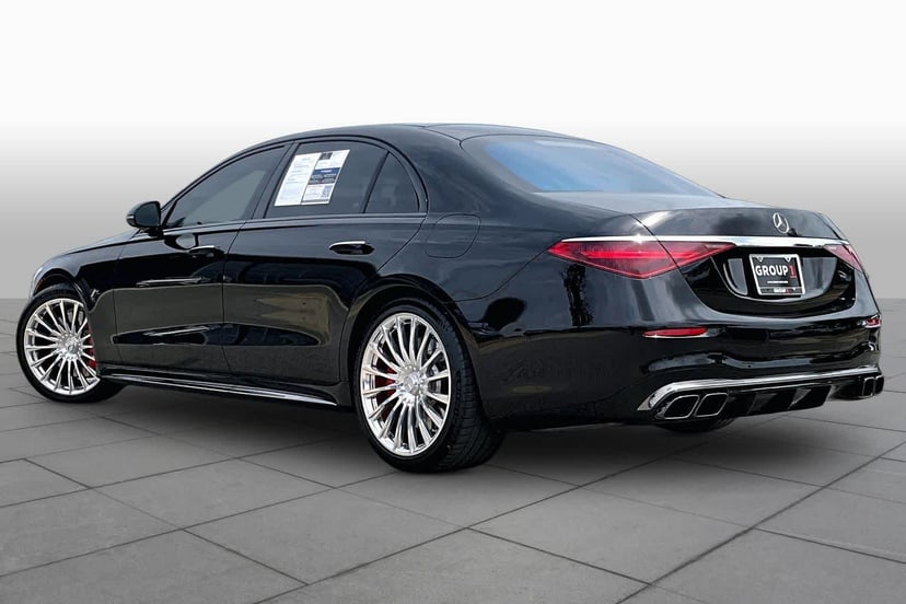 2025 Mercedes-Benz AMG® S 63 E - Image 9