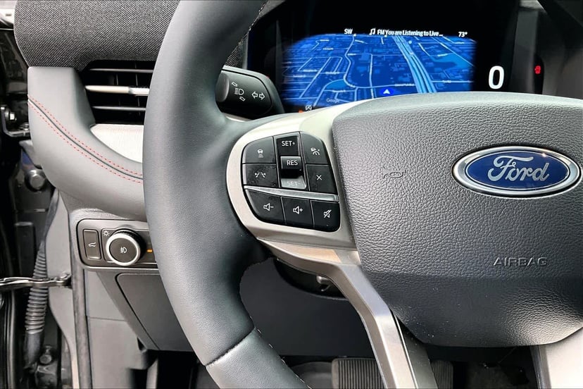 2025 Ford Explorer - Image 23