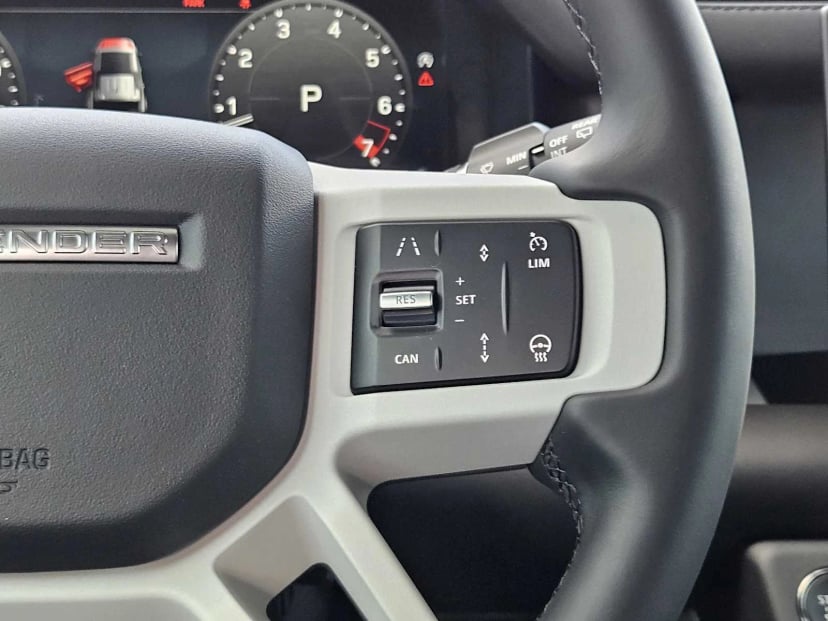 2026 LAND ROVER Defender 110 - Image 29