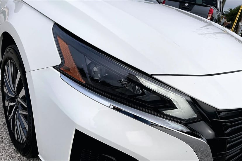 2025 Nissan Altima - Image 28