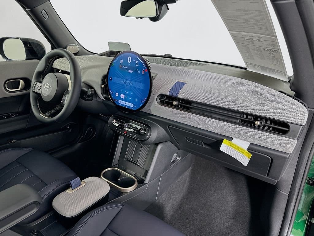 2025 MINI COOPER - Image 29