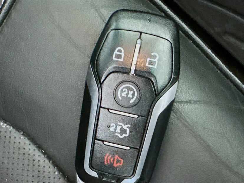 2016 Ford Explorer - Image 39