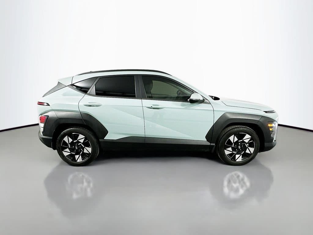 2024 HYUNDAI Kona - Image 5