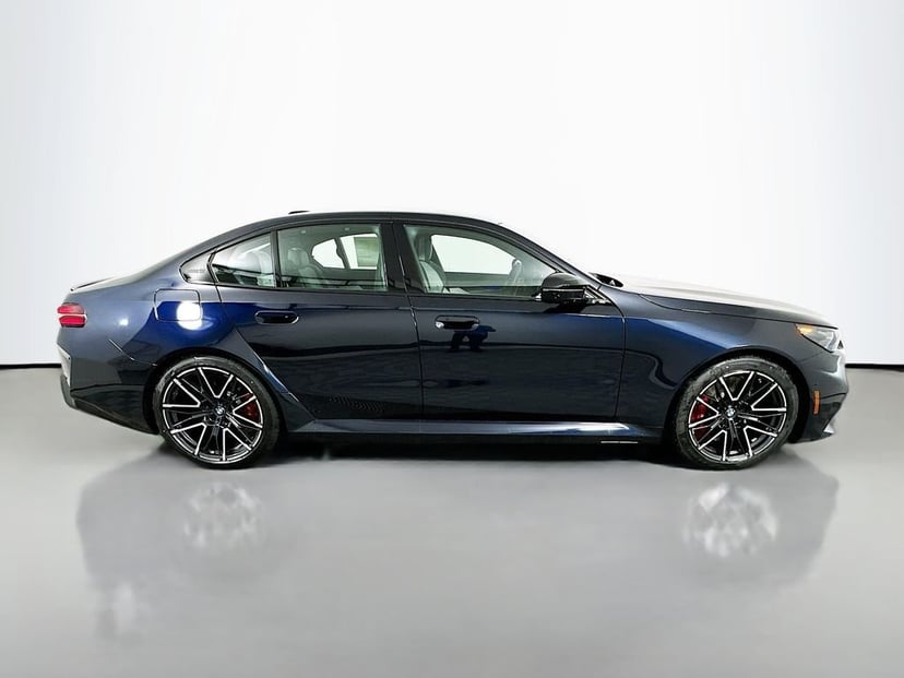 2026 BMW M5 - Image 4