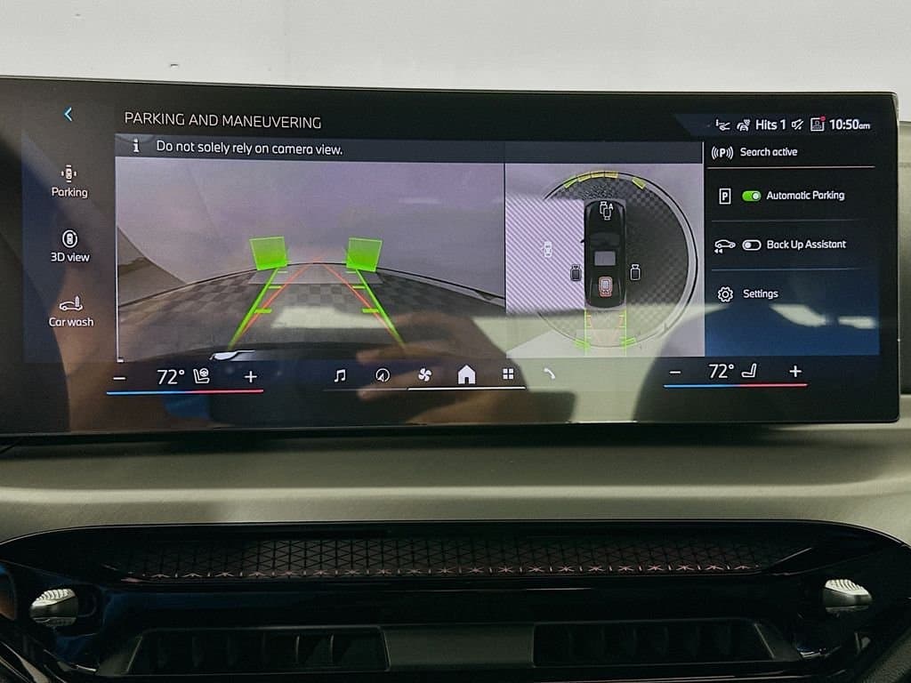 2026 BMW 3 Series - Image 13