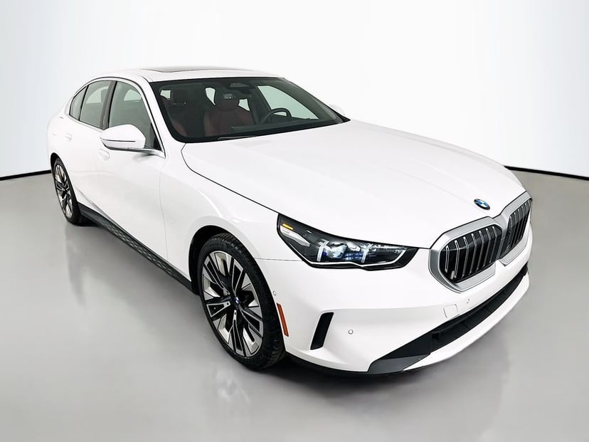2025 BMW 5 Series - Image 3