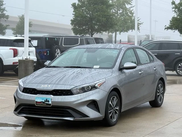 2023 Kia Forte - Image 6