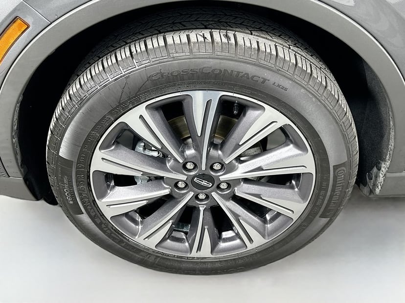 2022 Lincoln Corsair - Image 32