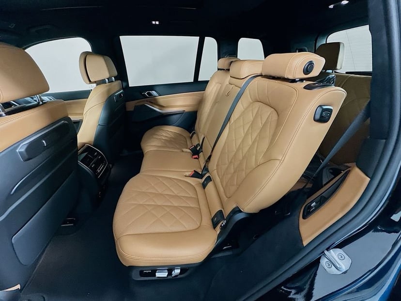 2026 BMW X7 - Image 17