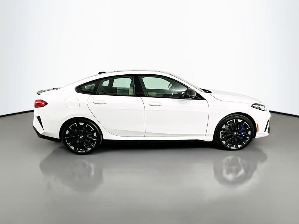 2026 BMW 2 Series - Image 4