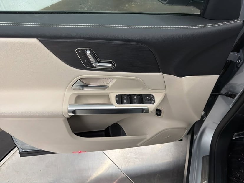 2026 Mercedes-Benz GLB - Image 52