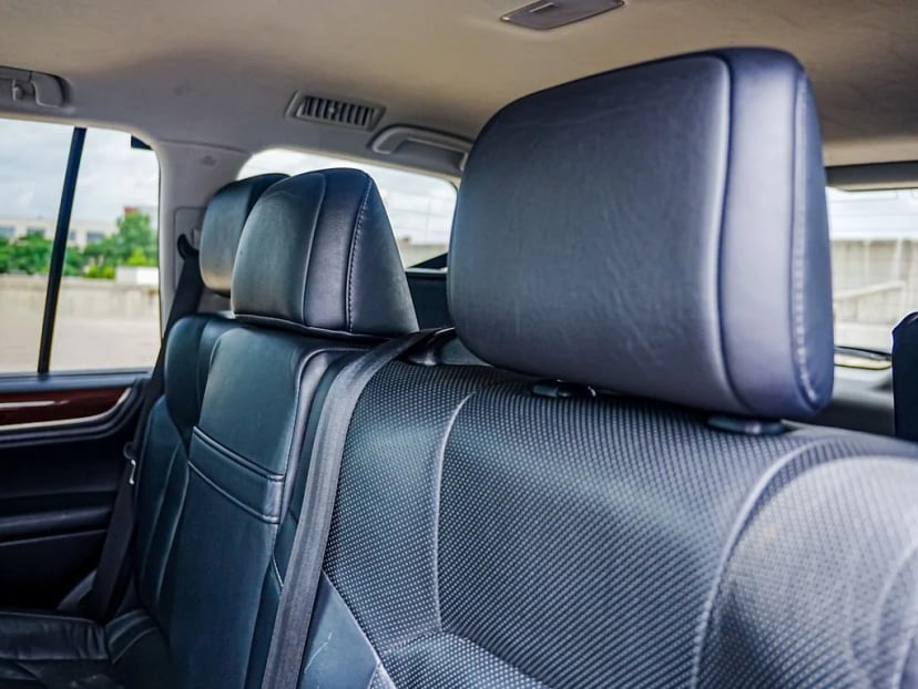 2021 Lexus LX - Image 35