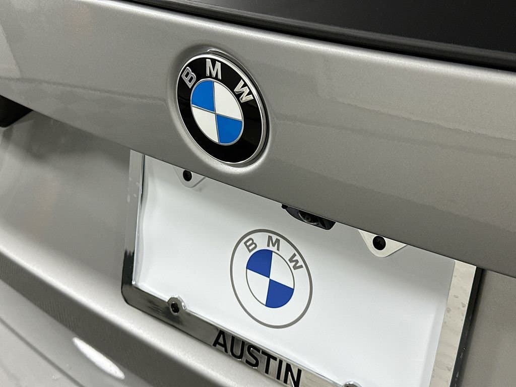 2025 BMW X1 - Image 22