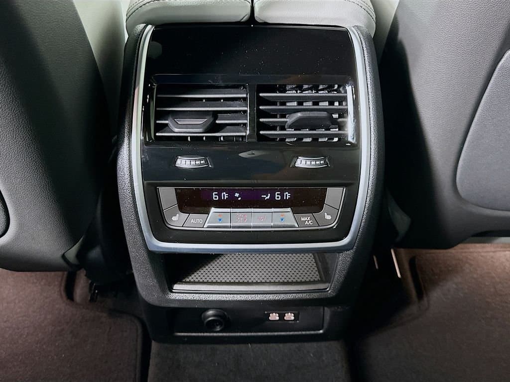 2026 BMW X5 - Image 18