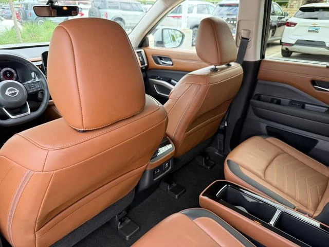 2023 Nissan Pathfinder - Image 27
