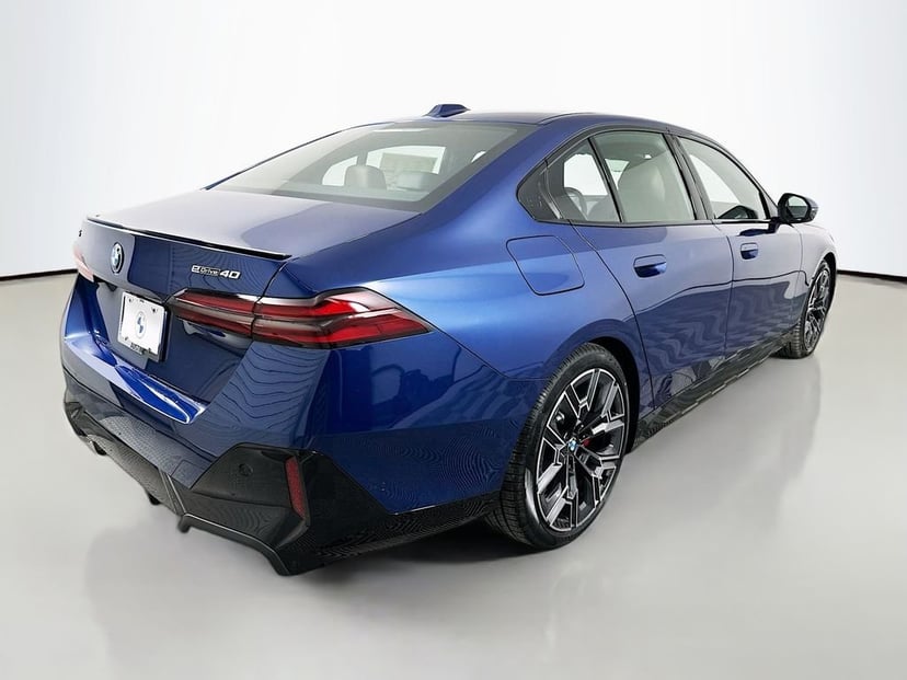 2027 BMW i5 - Image 5