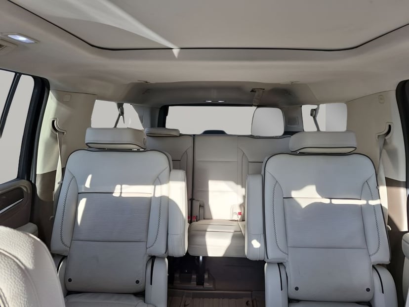 2023 GMC Yukon XL - Image 43